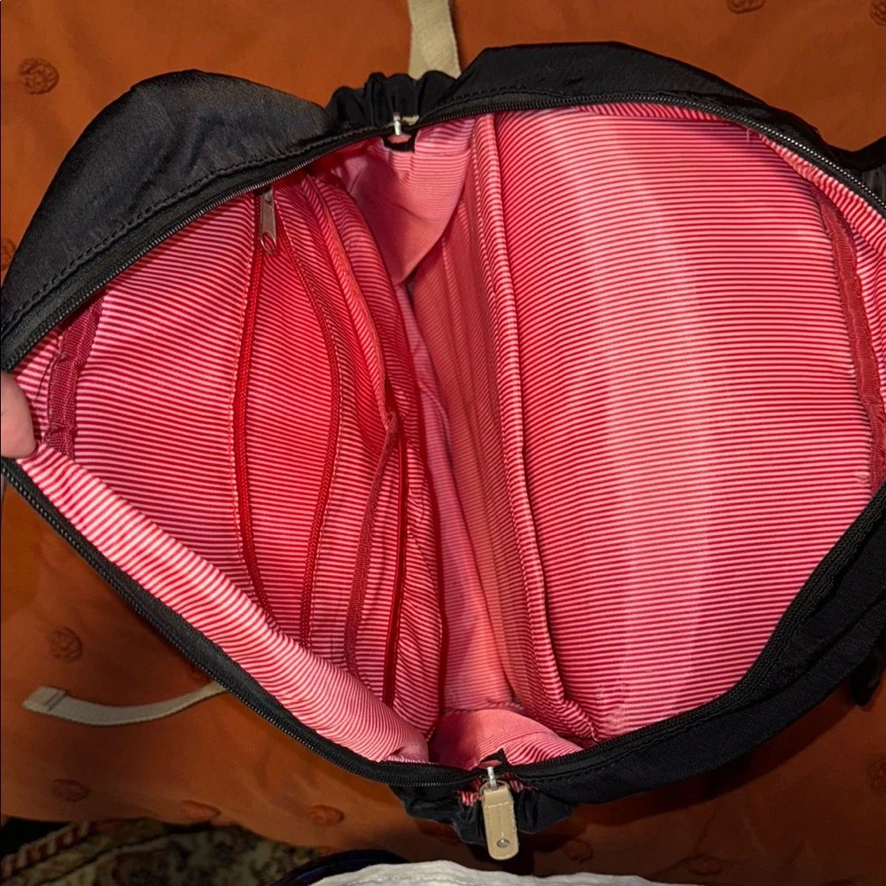 ViVi Secret Backpack - Picture 3 of 3